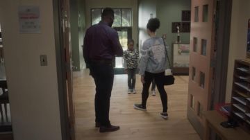 Jean jacket with embroidered beading Sandro Nicole Warren (Alisha Wainwright) in How to raise a super-hero (S01E03)