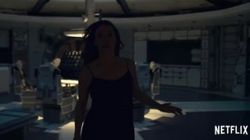 Lace chemise nightwear worn by Maureen Robinson (Molly Parker) in Lost in Space (S02)