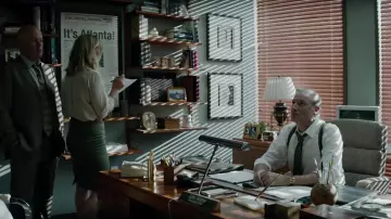 The pencil of John Walter (David de Vries) in The case of Richard Jewell