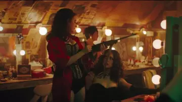 Floral black lace corset worn by Meredith (Madison Davenport) in Reprisal (S01)