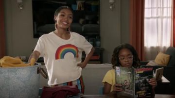 Dolce & Gabbana arc-en-ciel Rayure Jacquard Recadrée Pantalons portés par Zoey Johnson (Yara Shahidi), en black-ish Saison 6 Épisode 3