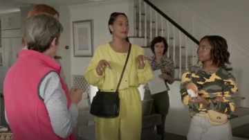 Topshop de Colorant de Cravate Mini-Jupe en jean porté par Diane Johnson (Marsai Martin), en black-ish Saison 6 Épisode 3