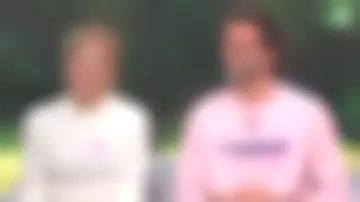 Le sweat rose L'homme qui tombe à pic de Thomas Isle dans La Quotidienne le 11.10.2019