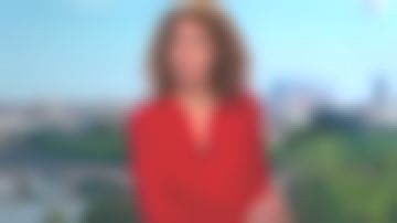 Camisa de seda de granada de Marie-Sophie Lacarrau en Journal de 13 heures el 11.10.2019