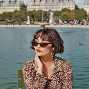 The blouse leopard worn by Violet on the account Instagram of @taylorlashae 