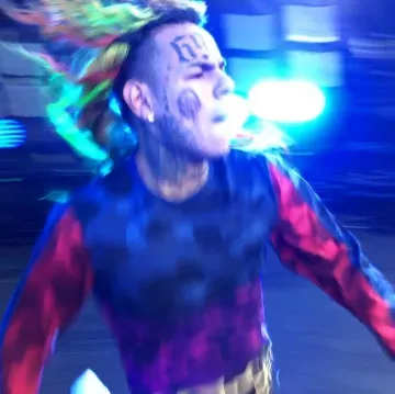 Bape crewneck worn by 6ix9ine as seen in his @6ix9ine Instagram account
