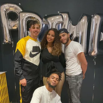 Sweatshirt Nike PREMIUM on his account Instagram @primetimefut