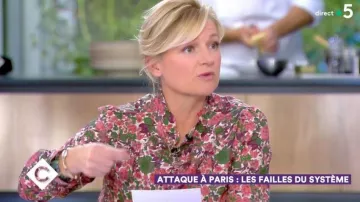 La blusa de flores Sézane de Anne-Élisabeth Lemoine en Do à vous del 7/10/19 