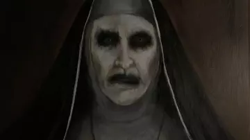 The mask to copy The Nun face (Bonnie Aarons) in The Nun movie