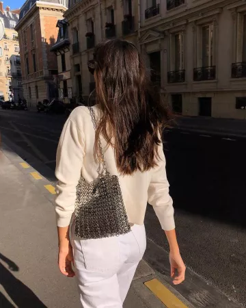 Le sac en métal de Leia sur le compte Instagram de @leiasfez
