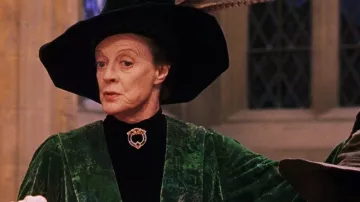 The replica of the costume velvet, worn by Minerva McGonagall (Maggie Smith) in Harry Potter and the sorcerer's stone