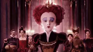 La réplique du costume de Red Queen (Helena Bonham Carter) dans Alice au pays des merveilles