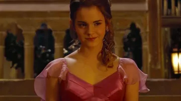 L'écharpe Gryffondor portée par Hermione Granger (Emma Watson