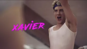 The headband anti sweat purple Michael Langdon (Cody Fern) in American Horror Story (S09E01)