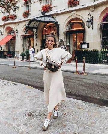 Louis Vuitton Vintage Belt Bag of Sara Escudero on the Instagram account @collagevintage