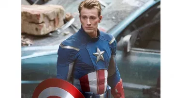 Avengers endgame captain america leather jacket of Steve Rogers / Captain America (Chris Evans) in Avengers: Endgame