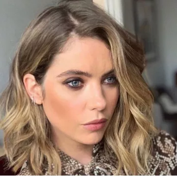 The blouse snake effect python with Ashley Benson on the account Instagram of @ashleybenson