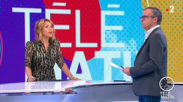 The dress leopard print Laura Tenoudji in Télématin
