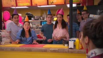 Alice + Olivia white blayne blouse worn by Magnolia Barnard (Erinn Westbrook) in Insatiable Season 2 Episode 7