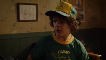 La gorra verde de Dustin Henderson (Gaten Matarazzo) en Stranger Things