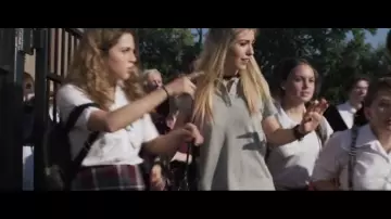 Polo de Riley (Olivia Crocicchia) dans Mom and Dad