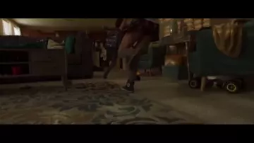 Chaussettes hautes grises de Carly (Anne Winters) dans Mom and Dad