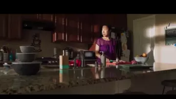 Attendrisseur de viande de Sun-Yi (Sharon Gee) dans Mom and Dad