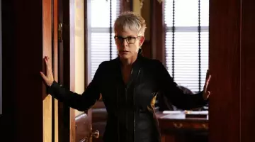 Les lunettes de vue de Jamie Lee Curtis dans Scream Queens  #challengehalloween2019
