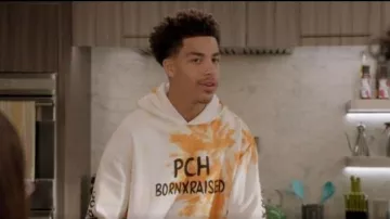 Né x Souhaite que Vous Étiez Ici Hoodie, portés par Andre Johnson, Jr (Marcus Scribner), en black-ish Saison 06 Episode 04