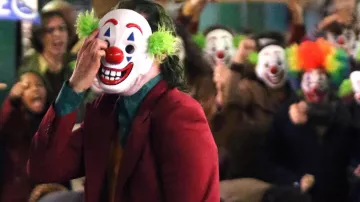 The Clown mask of Arthur Fleck (Joaquin Phoenix) in Joker