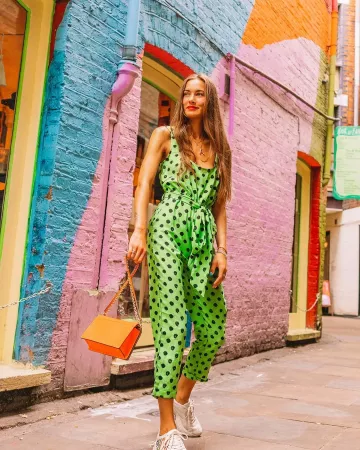 Baley Jumpsuit Navy de Alex Serruys en la cuenta de Instagram @alexincolour