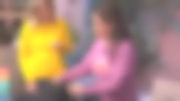 Le sweat mauve Montana de Marie Perarnau dans La maison des maternelles le 18.10.2019