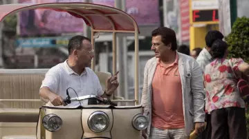 The polo pink Lacoste worn by César Borgnoli (Christian clavier) in One does not choose his family