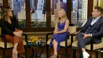 Lafayette Silk Wide-Leg Pants worn by Mariska Hargitay on LIVE with Kelly and Ryan October 17, 2019