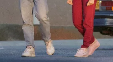 Les sneakers blanches vintage de Sebastian Stan dans I, Tonya