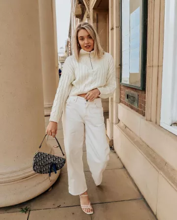 White Wide Leg Jeans worn by Lauren on the Instagram account @laaurenlouisee