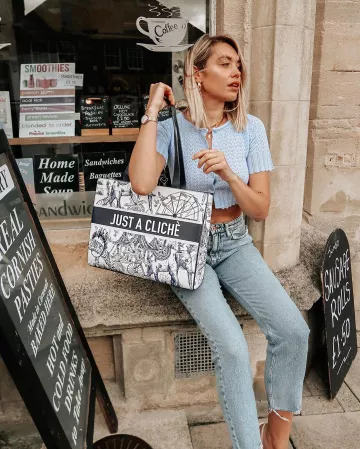 Topshop Bag Just A Cliché usado por Lauren en la cuenta de Instagram @laaurenlouisee