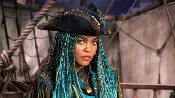 The wig Uma (China Anne McClain) in Descendants 2