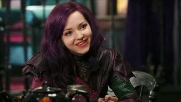 La tenue de Mal (Dove Cameron) dans Descendants