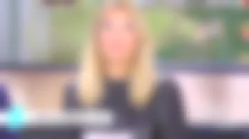 The top collar victorian black leather Pauline Claviére in C the autotrader the 19.10.2019