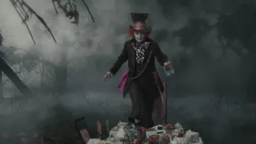 Mad hatter costume Mad Hatter Johnny Depp in the movie Alice in wonderland 
