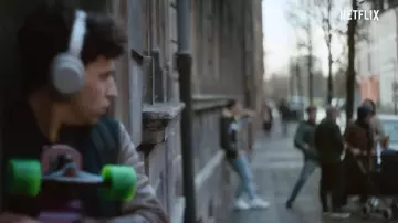 Black and Green Skate Board used by Mohamed Issa in We Are The Wave Season 1