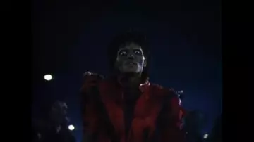 Thriller Michael Jackson Men Biker Jacket Genuine Leather por Michael Jackson en Michael Jackson - Thriller (Video Musical Oficial)
