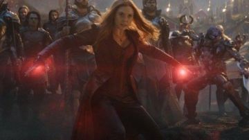 Le costume porté par Wanda Maximoff / Scarlet Witch (Elizabeth Olsen) dans Avengers: Endgame