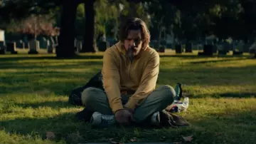 Yellow zip hoodie worn by Russell Millings (Ethan Hawke) in Adopt a Highway
