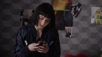 The bomber jacket bomber navy blue printed bird Golden Goose worn by Ludovica (Alice Pagani) in Baby (S02E04)