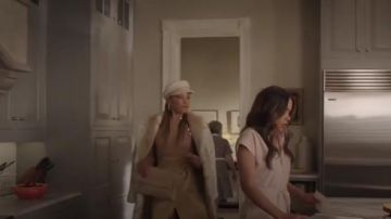 La moutarde rita jupe portée par Dominique Deveraux (Michael Michele) dans la Dynastie Saison 3 Épisode 2