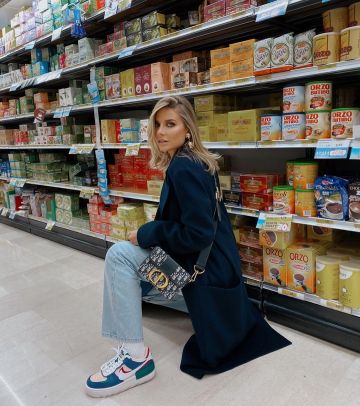 Nike Air Force 1 sneakers of Veronica Ferraro on the Instagram account @veronicaferraro