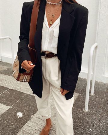 Blazer oversize usado por Ana Rey en su cuenta de Instagram @dorytrendy