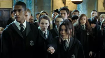 The dress of a sorcerer of Serpentards in Harry Potter and the Order of the phoenix
